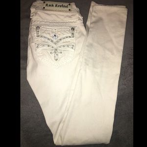 Rock Revival White Ankle Skinny Jeans!